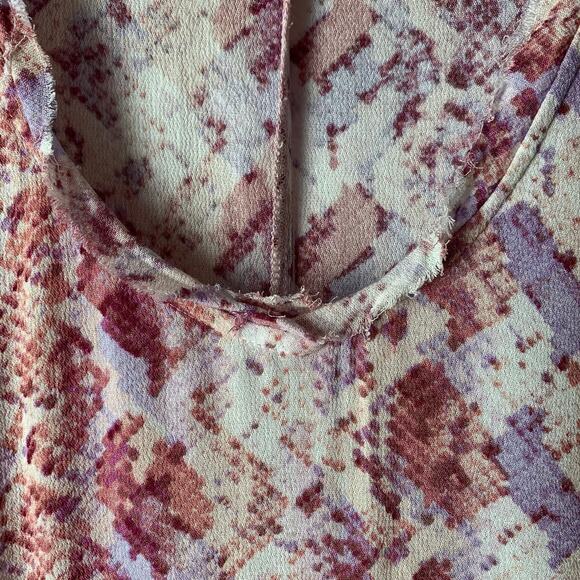 Dear John Pink Geometric Pattern Blouse Sleeveless Scoop Neckline Top Size M - Picture 4 of 15